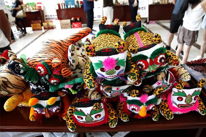 暢游南陽走進唐河 工藝品展銷活動正式啟動